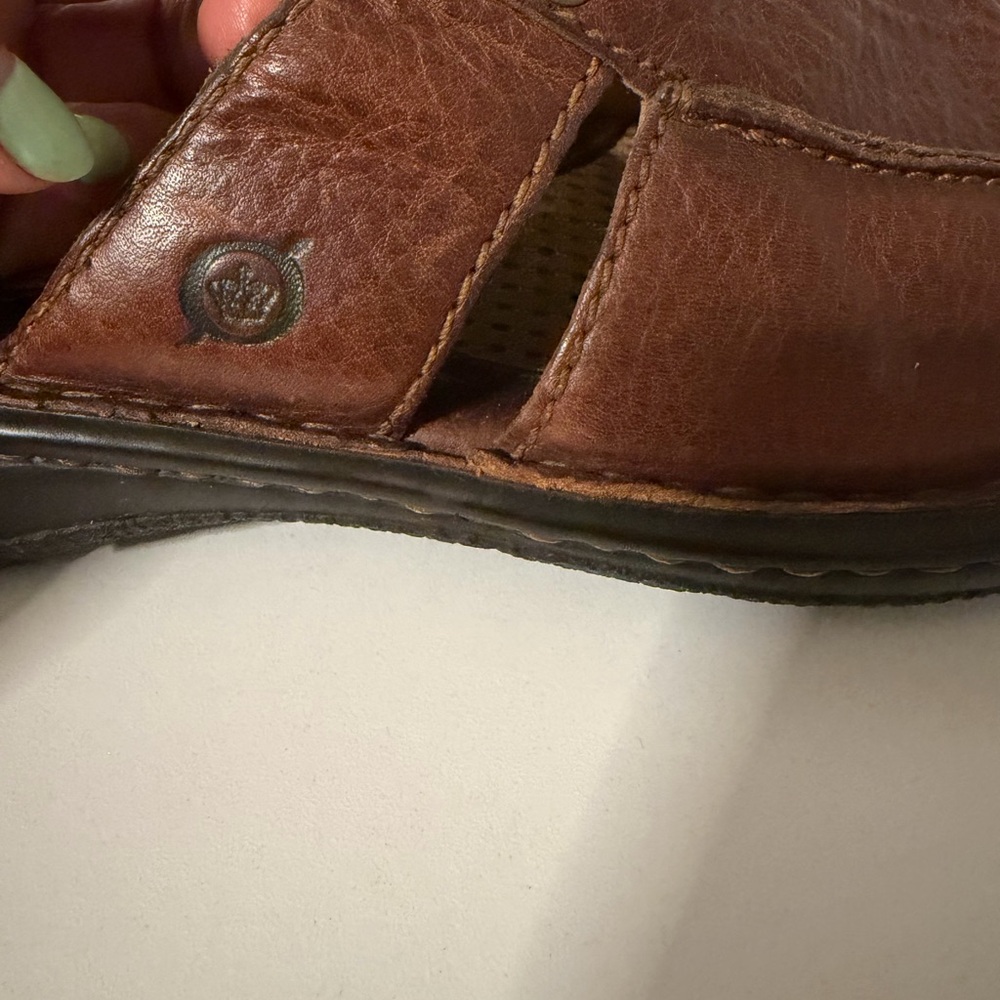 Born Men's Size 9  Leather Slide Sandals in Brown - Picture 5 of 15